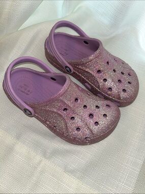 CROCS Kids Glitter Clog in Light Purple/Pink